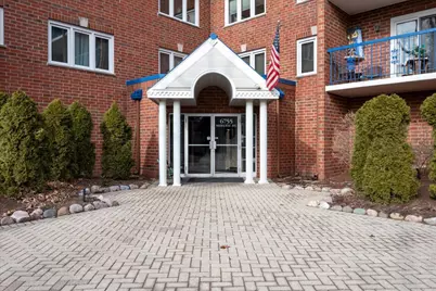 6755 N Milwaukee Avenue #404, Niles, IL 60714 - Photo 4