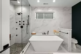 2042 N Honore St, Chicago, IL 60614 - Photo 18