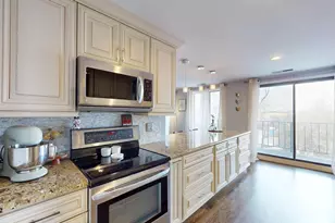 9560 Gross Point Rd, Skokie, IL 60076 - Photo 14