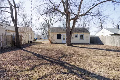 762 N Webster Circle, Kankakee, IL 60901 - Photo 32