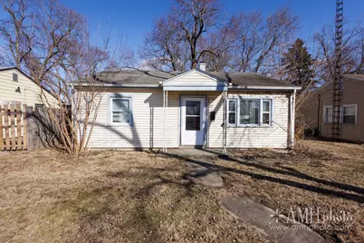 762 N Webster Circle, Kankakee, IL 60901 - Photo 4