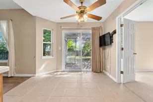 5805 Castlewood Trail, McHenry, IL 60050 - Photo 12
