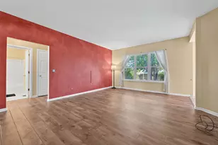 5805 Castlewood Trail, McHenry, IL 60050 - Photo 8