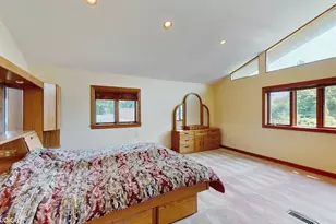 270 W Fremont Ave, Elmhurst, IL 60126 - Photo 20