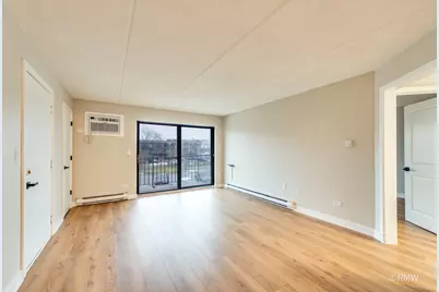 724 N Briar Hill Lane #3, Addison, IL 60101 - Photo 4