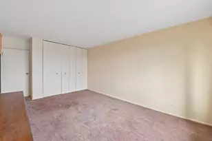 6933 N Kedzie Ave, Chicago, IL 60645 - Photo 18