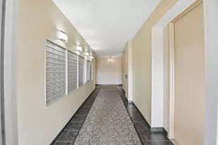 6933 N Kedzie Ave, Chicago, IL 60645 - Photo 4