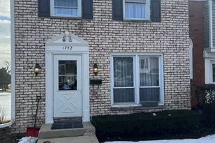 1792 Williamsburg Dr, Hoffman Estates, IL 60169 - Photo 1