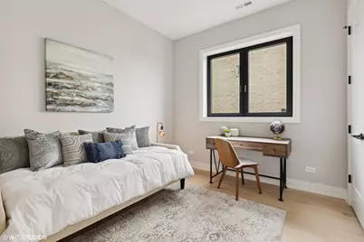 957 N Winchester Parkway #2, Chicago, IL 60622 - Photo 14