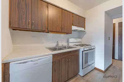 1840 W Highland Avenue #E-105, Elgin, IL 60123 - Photo 8