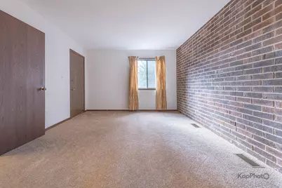 1840 W Highland Avenue #E-105, Elgin, IL 60123 - Photo 16