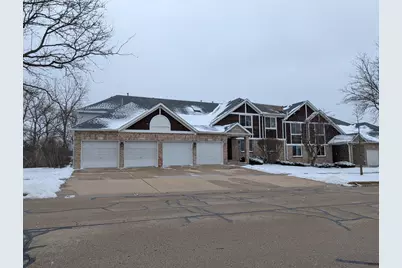 910 Thornwood Drive #910, Saint Charles, IL 60174 - Photo 1