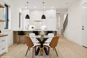 957 N Winchester Pkwy, Chicago, IL 60622 - Photo 10