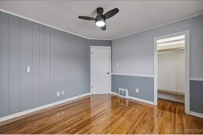 140 S Westlawn Avenue, Aurora, IL 60506 - Photo 12