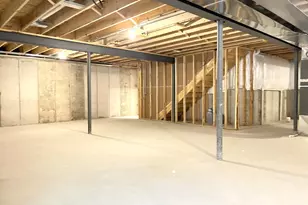 516 Cobblestone Cir, Harvard, IL 60033 - Photo 18