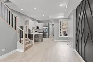 2816 W Warren Blvd, Chicago, IL 60612 - Photo 8