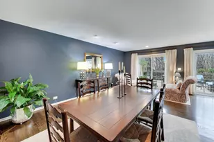 737 York Ct, Northbrook, IL 60062 - Photo 6