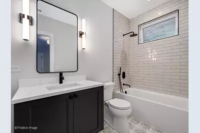 3055 N Christiana Avenue, Chicago, IL 60618 - Photo 18