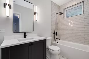 3055 N Christiana Ave, Chicago, IL 60618 - Photo 18