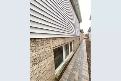 7051 W 64th Place, Chicago, IL 60638 - Photo 20
