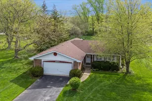 24821 S Michaels St, Crete, IL 60417 - Photo 2