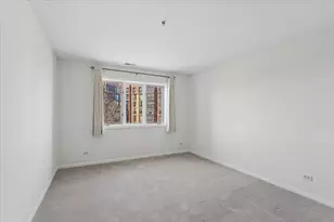 127 Acacia Circle, Indian Head Park, IL 60525 - Photo 12