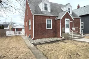 123 S Alma Ave, Kankakee, IL 60901 - Photo 1