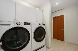 1335 S Prairie Ave, Chicago, IL 60605 - Photo 22