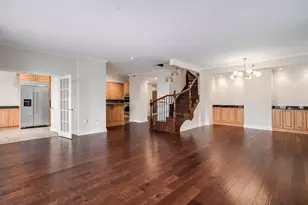 1335 S Prairie Ave, Chicago, IL 60605 - Photo 4