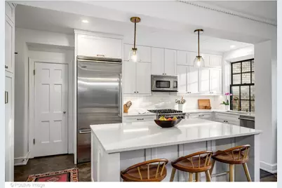 73 E Elm Street #7B, Chicago, IL 60611 - Photo 12