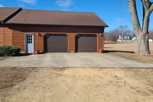 104 N E Ave, Amboy, IL 61310 - Photo 22