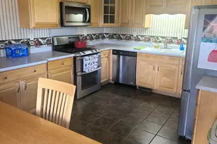 104 N E Ave, Amboy, IL 61310 - Photo 4