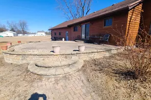 104 N E Ave, Amboy, IL 61310 - Photo 22