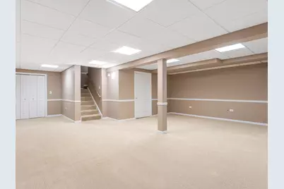 2295 Stoughton Drive, Aurora, IL 60502 - Photo 14