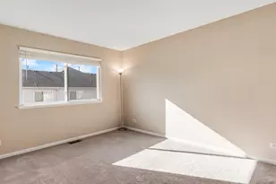 2295 Stoughton Dr, Aurora, IL 60502 - Photo 12