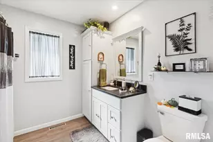 114 4th St, Fulton, IL 61252 - Photo 32