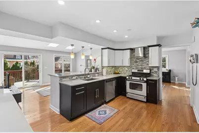 6831 N Kilpatrick Avenue, Lincolnwood, IL 60712 - Photo 10