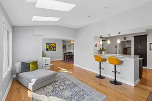 6831 N Kilpatrick Ave, Lincolnwood, IL 60712 - Photo 8