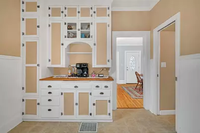 565 E Norris Drive, Ottawa, IL 61350 - Photo 10