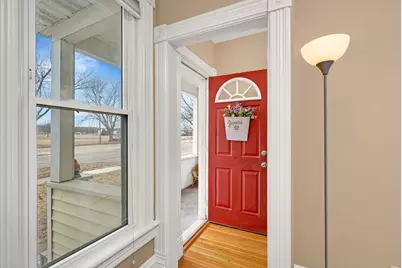 565 E Norris Drive, Ottawa, IL 61350 - Photo 4