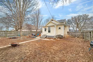 565 E Norris Dr, Ottawa, IL 61350 - Photo 24