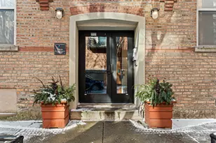 2021 W Willow St, Chicago, IL 60647 - Photo 2