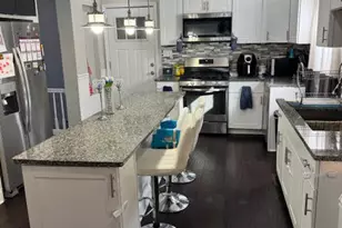 9043 S Ellis Ave, Chicago, IL 60619 - Photo 6