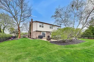 2822 N Brighton Pl, Arlington Heights, IL 60004 - Photo 42