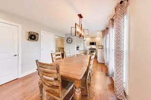 2822 N Brighton Pl, Arlington Heights, IL 60004 - Photo 12