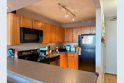 655 W Irving Park Road #707, Chicago, IL 60613 - Photo 2