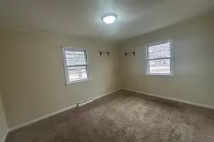 5108 Home Ave, McHenry, IL 60050 - Photo 10