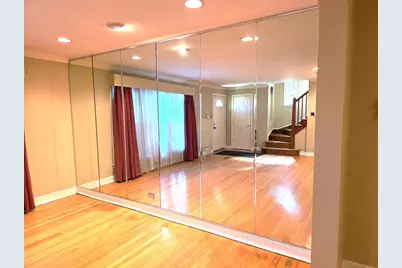 8609 S Indiana Avenue, Chicago, IL 60619 - Photo 4