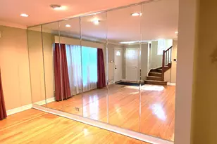8609 S Indiana Ave, Chicago, IL 60619 - Photo 4