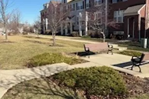 3291 Coral Ln, Glenview, IL 60026 - Photo 2